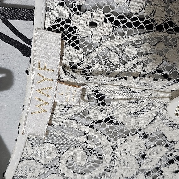 WAYF Where Are You From Lace V Neck Dress Size Large NWT - Picture 7 of 13